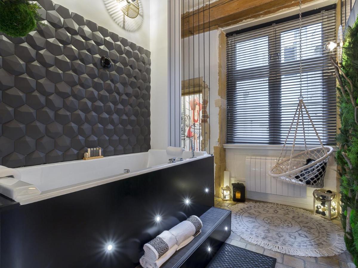 Host Inn - Coeur Vieux Lyon & Spa Exteriör bild
